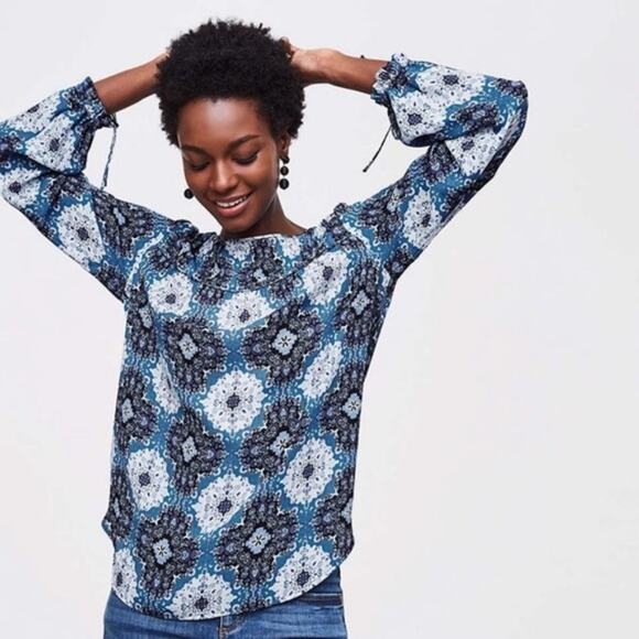 [LOFT] Blue Paisley Medallion Pintucked Long Sleeve Tie Cuff Blouse Sz Medium M - Picture 1 of 12